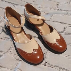 brand new URBAN OUTFITTERS WINGTIP STYLE MARYJANE PLATFORMS SZ 7